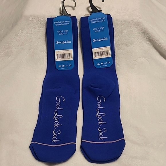 2 Pair Socks, creative designs, super soft - Picture 2 of 4